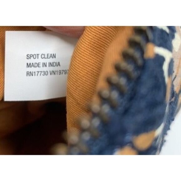 Universal Thread  Quilted Tablet Case w/Tassel - Blue Floral, Made in India 10x8 - Picture 7 of 10